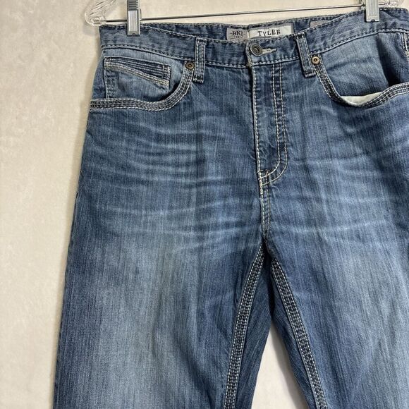 BKE Jeans 32R Tyler Straight Leg Buckle Thick Stitch Stretch Whiskering Fade - Picture 7 of 15